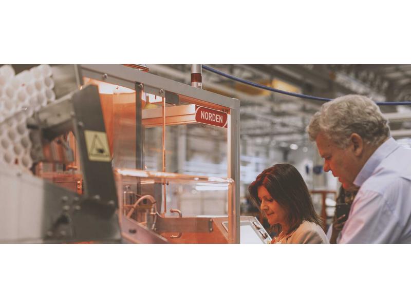 Arbeits- und Gleichstellungsministerin besucht Norden in Kalmar